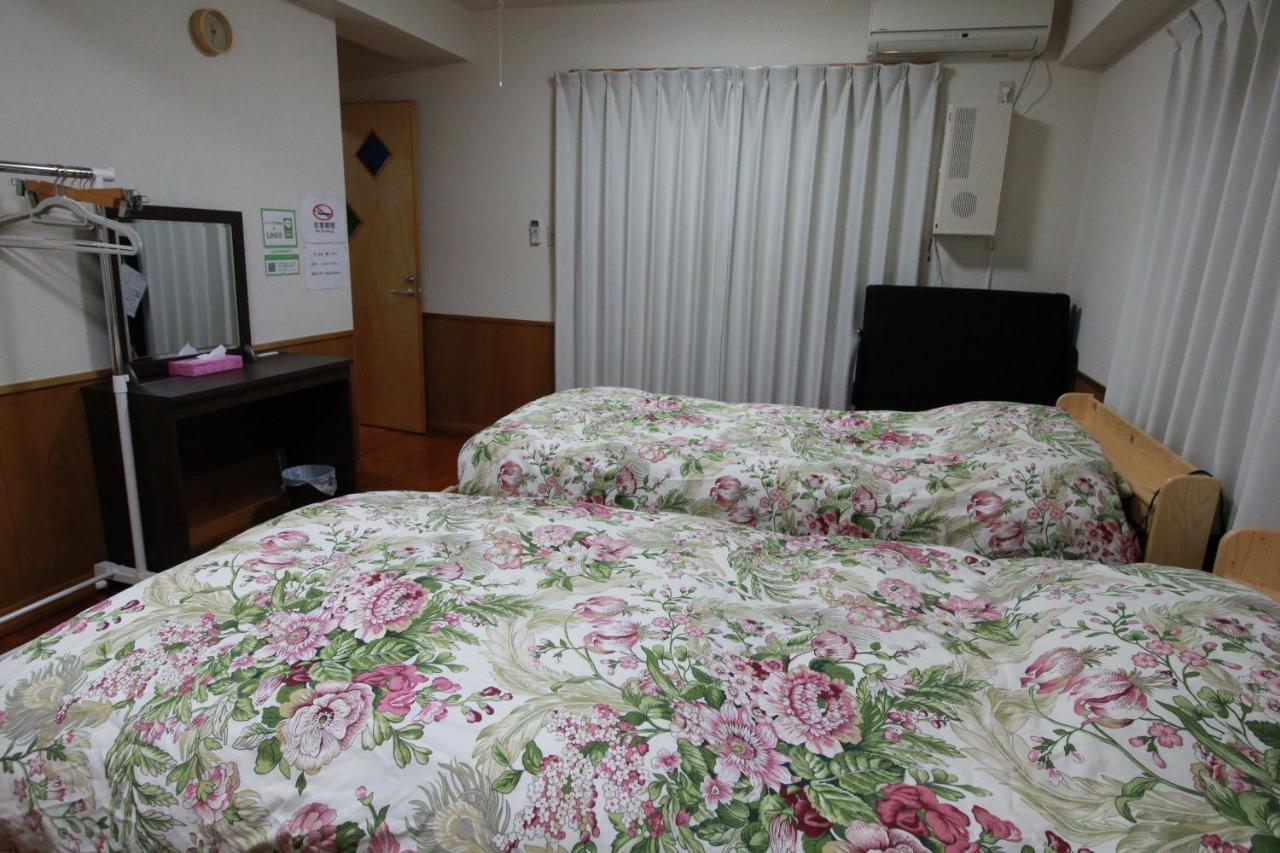 Utopia Mihama Chatan Eksteriør billede
