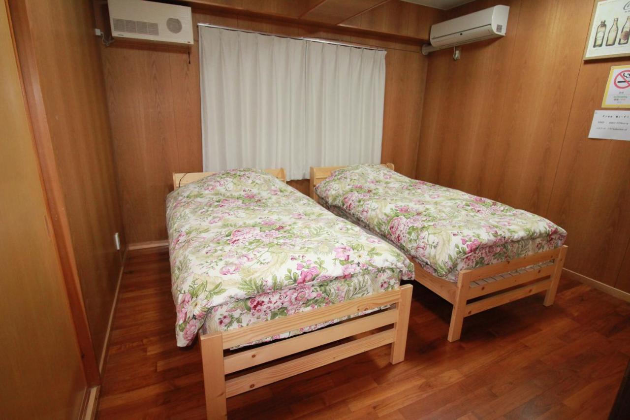Utopia Mihama Chatan Eksteriør billede