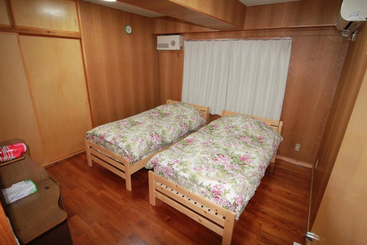 Utopia Mihama Chatan Eksteriør billede